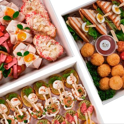 Комбо Семейный движ в Brusketta по цене 7299 ₽