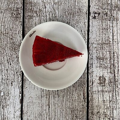 Торт Красный Бархат в Луна Рыба по цене 285 ₽