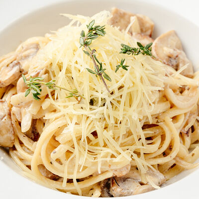 Паста с цыпленком и грибами в Вобла по цене 510 ₽