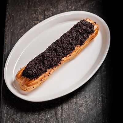 Эклер с маком в Техникум по цене 670 ₽