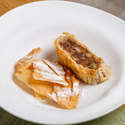 Штрудель в М2 Органик Клуб Сокол по цене 750 ₽