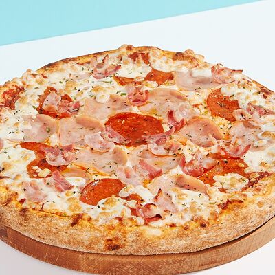 Четыре мяса пицца 25 см в Ostrov по цене 693 ₽