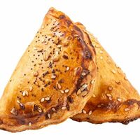 Испанский пирожок с картофелем и грибами в Пекарня Konigsbacker