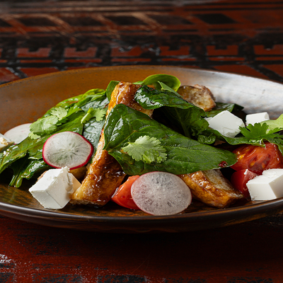 Салат с хрустящим баклажаном в Bistro 113 по цене 650 ₽