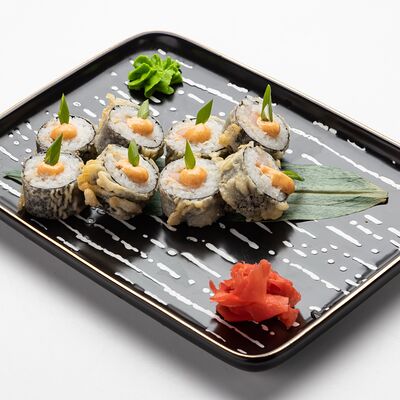 Горячий ролл с морепродуктами в Room-cafe по цене 630 ₽