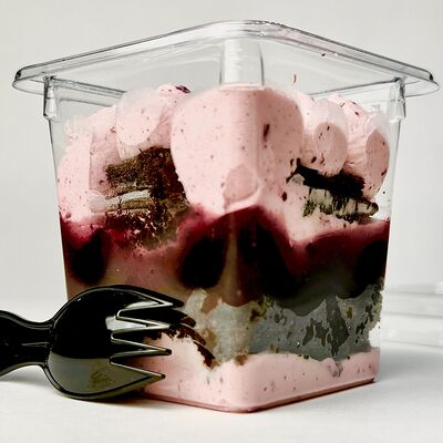 Трайфл Шоколадно-черничный в Настрой десерт по цене 350 ₽