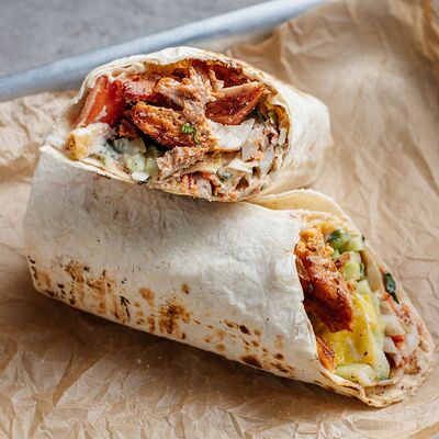 Шварма куриная в лафе с кунжутной тахиной в Easy Hummus по цене 460 ₽