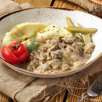 Бефстроганов из телятины в Купец