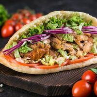 Дёнер с курицей в Mangal Doner