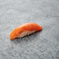 Суши Лосось в Japan Corner