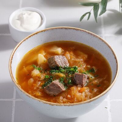 Кислые щи с говядиной в Кукумбер по цене 195