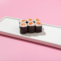 Ролл с лососем в Ихтус