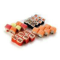 Ролл ассорти в Sushi Club