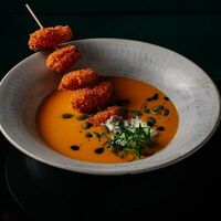 Тыквенный крем-суп с попкорном из креветки в Inside