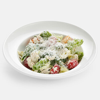 Салат с курицей песто и пармезаном в Маргаретти по цене 885 ₽