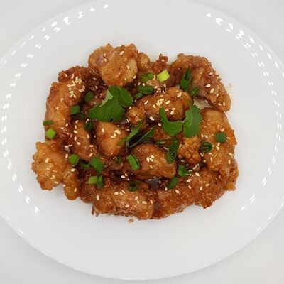 Курица в кисло-сладком соусе в Pho Thin по цене 559 ₽