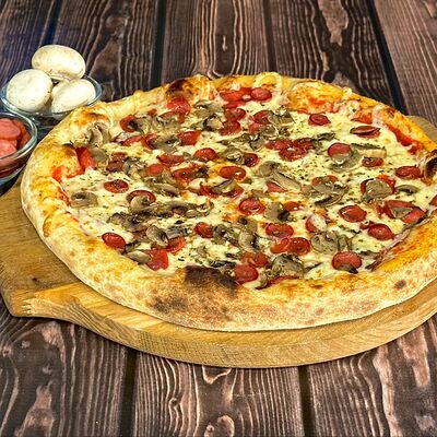 Грибная с охотничьим колбасками (30 см) в Парго Пицца по цене 860 ₽