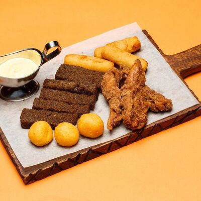 Пивной микс в Папа Рядом Гриль-паб по цене 635 ₽