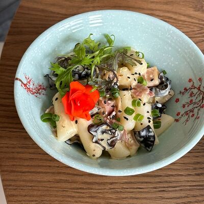 Токпокки с беконом в сливочном соусе в Domo по цене 700 ₽