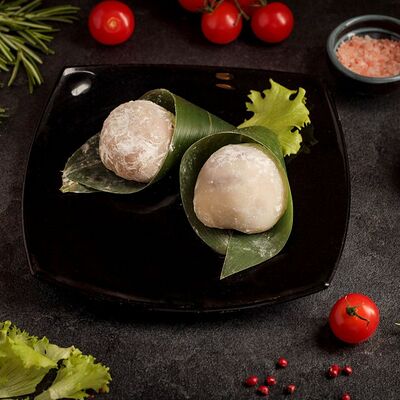 Рисовые клёцки с начинкой из сладкой фасоли в Корё по цене 440 ₽