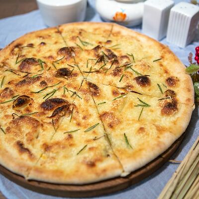 Фокачча с розмарином в Гриль house по цене 199 ₽