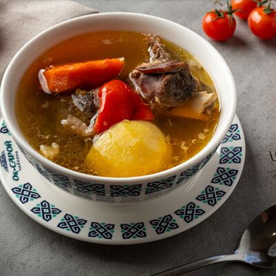 Шурпа из баранины в Ок-сарой по цене 530 ₽