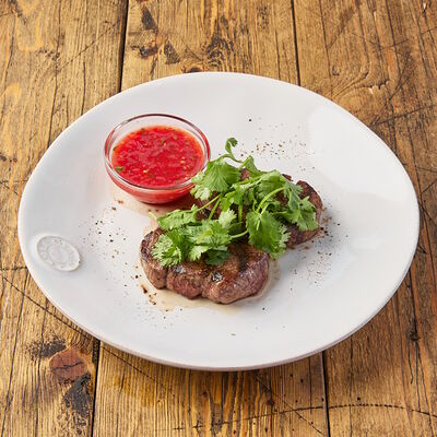 Медальоны филе-миньон в Сыроварня по цене 1690 ₽