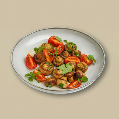 Жареные шампиньоны с чесноком и кинзой в Любим сытно по цене 525 ₽