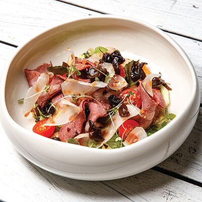 Салат с ростбифом в Овертайм по цене 640 ₽