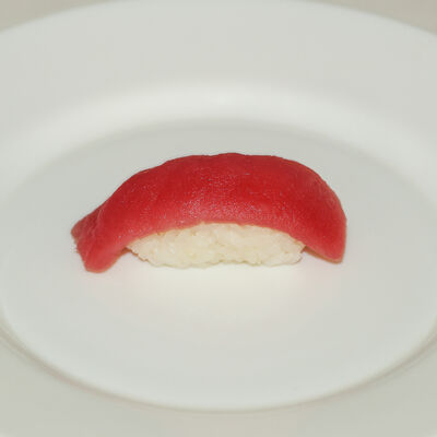 Суши с тунцом в Гиро-пицца по цене 80 ₽