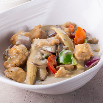 Зеленое карри с курицей в BonoBo по цене 750 ₽