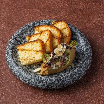 Нежный паштет с луковым конфитюром в Привет по цене 420 ₽