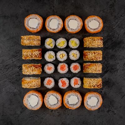 Сет Плутон в Sushi LeGo по цене 1799 ₽