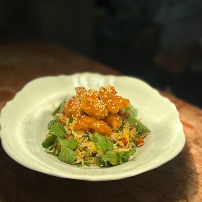 Азиатский рис с креветками Динамит в Мандарин по цене 815 ₽