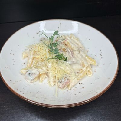 Пенне с ветчиной и грибами в О2 кафе по цене 490 ₽