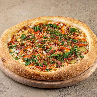 Пицца с охотничьими колбасками в Тестория по цене 850 ₽