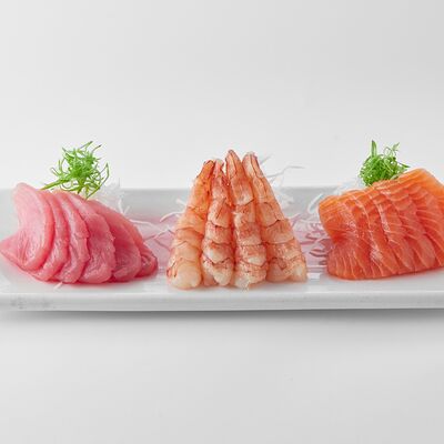 Сашими классика Лосось в Lili New Wave Sushi по цене 490 ₽