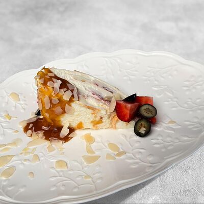 Меренговый рулет в MaMa Mia по цене 459 ₽