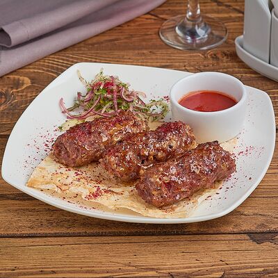 Люля-кебаб из курицы в Офицерское по цене 550 ₽