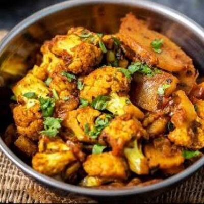 Алу гобхи в Tandoori Nights по цене 750 ₽