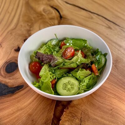 Салат из свежих овощей в Pandora по цене 620 ₽