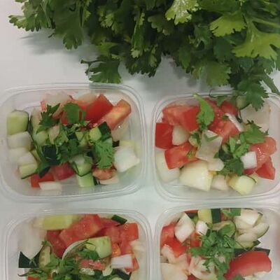 Свежий салат в Том Ям по цене 150 ₽