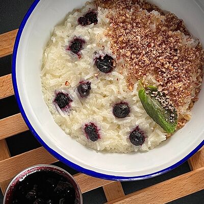 Рисовая каша на кокосовом молоке в Бекки бар по цене 430 ₽