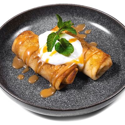 Блины с яблоком, курагой и крем-чизом в Августин по цене 390 ₽