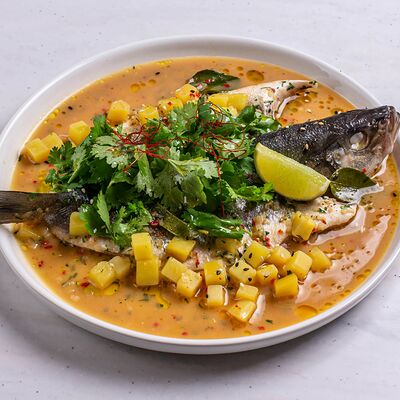 Сибас по-сычуаньски в Море на Патриках по цене 1089