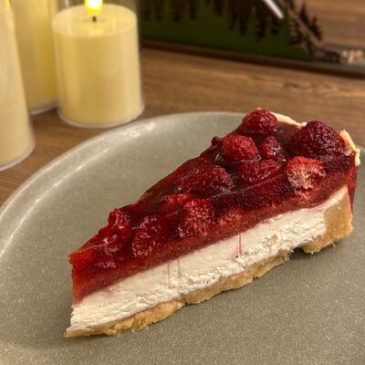 Чизкейк с малиной в Кофейня Бодрячино по цене 350 ₽
