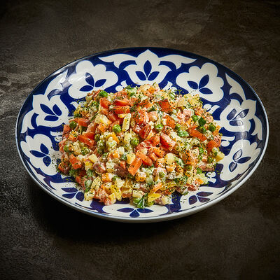 Оливье с лососем в Гранат по цене 1690 ₽