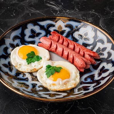 Яичница с сосиской в Чайхана Плов центр по цене 240 ₽