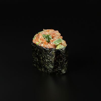 Гункан с лососем в Sushi Studio по цене 162 ₽