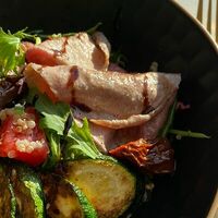 Салат с ростбифом в Filippe